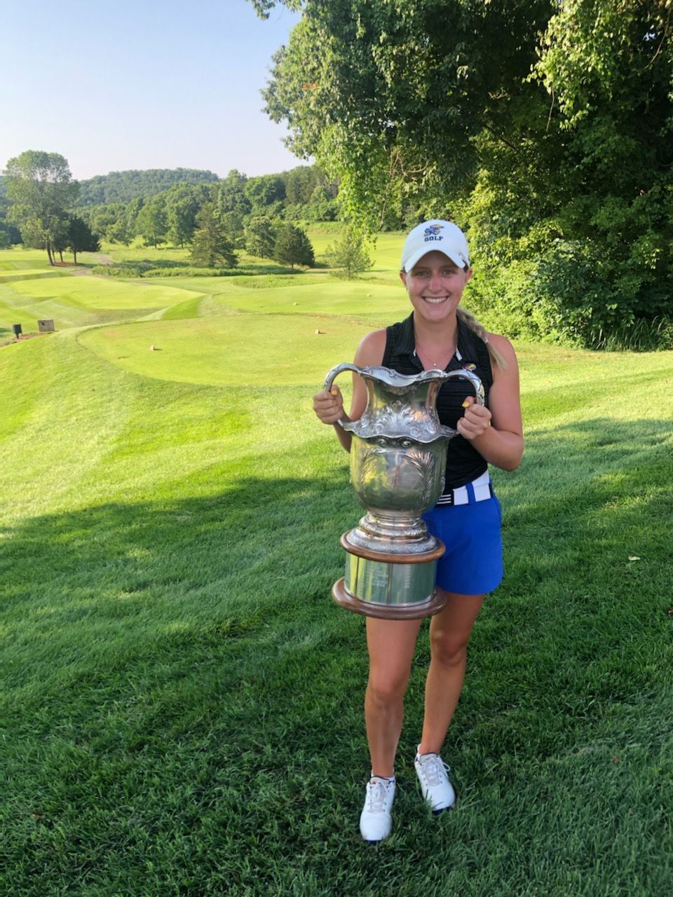 AbbyGlen_women am champion.jpg